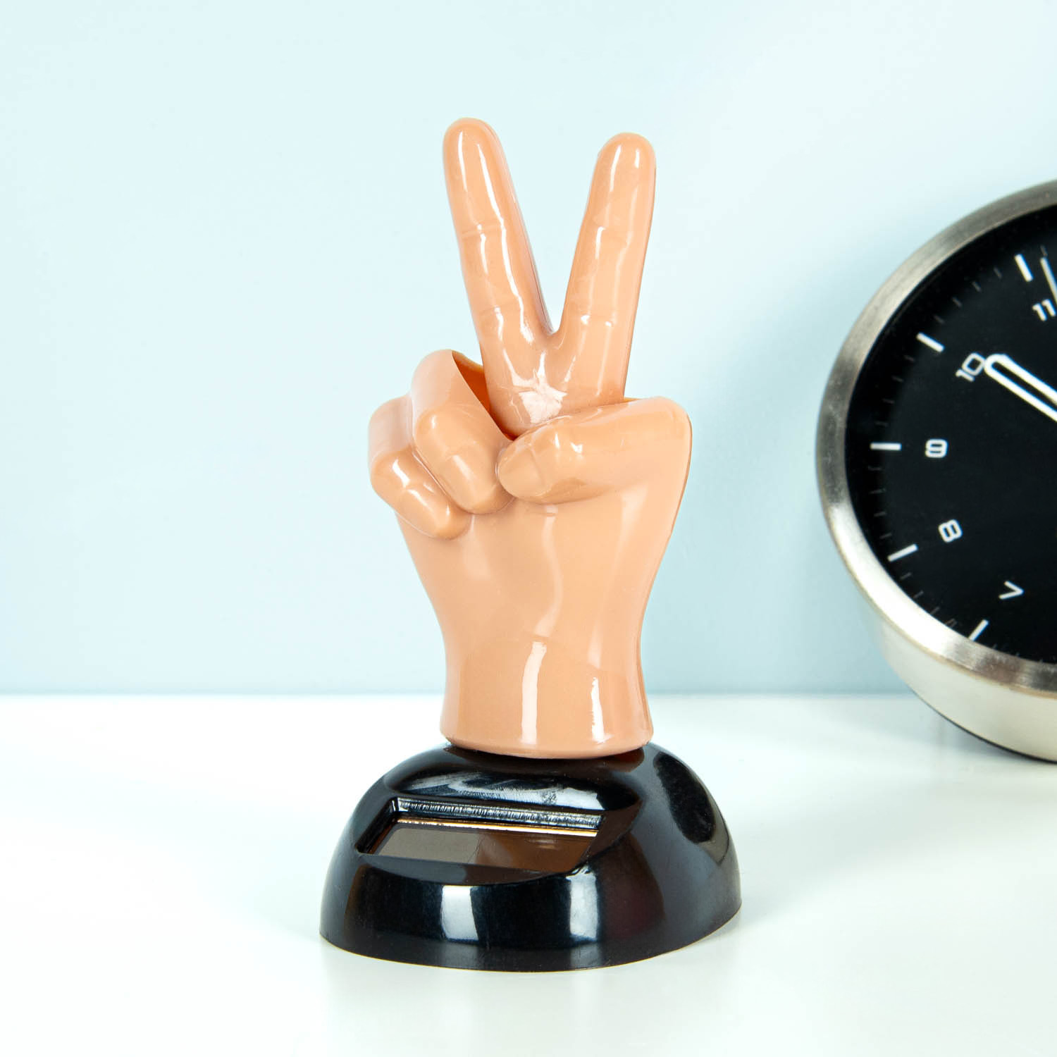 Peace handje op zonne-energie 1 Peace handje op zonne-energie