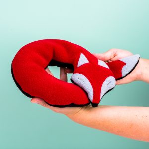 Noah The Fox Verwarmd Nekkussen - Rood