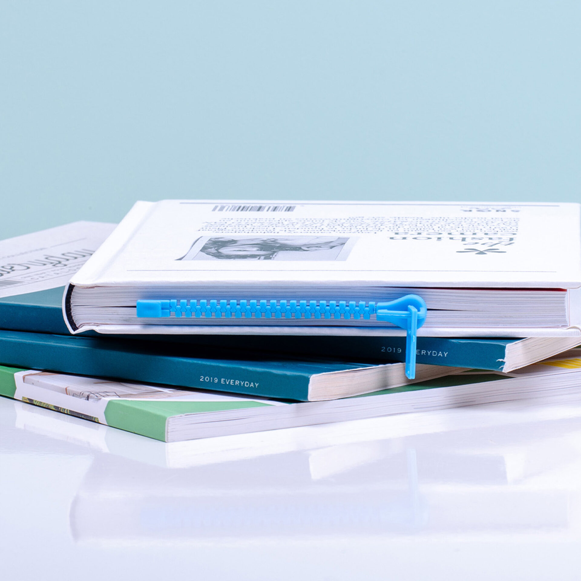 Rits Boekenlegger - Blauw 1 Rits Boekenlegger - Blauw