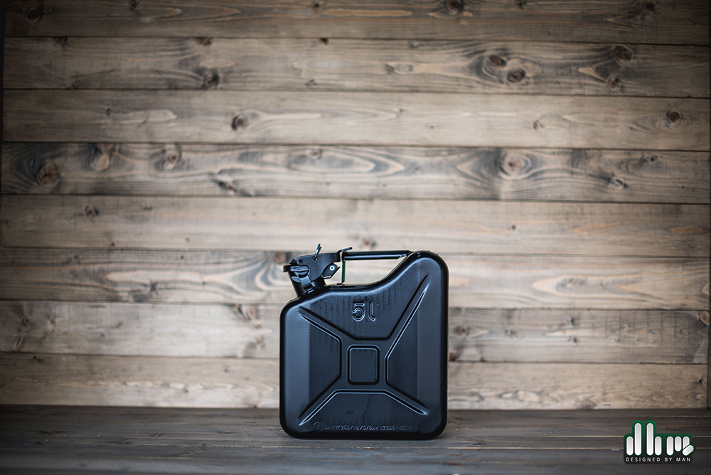 Stalen Jerrycan 5L - Zwart - Hoogwaardig staal - Decoratief Item - Origineel Cadeau 1 Stalen Jerrycan 5L - Zwart - Hoogwaardig staal - Decoratief Item - Origineel Cadeau